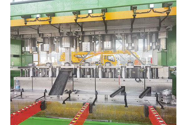 Fine process in the manufacturing process of stamping die